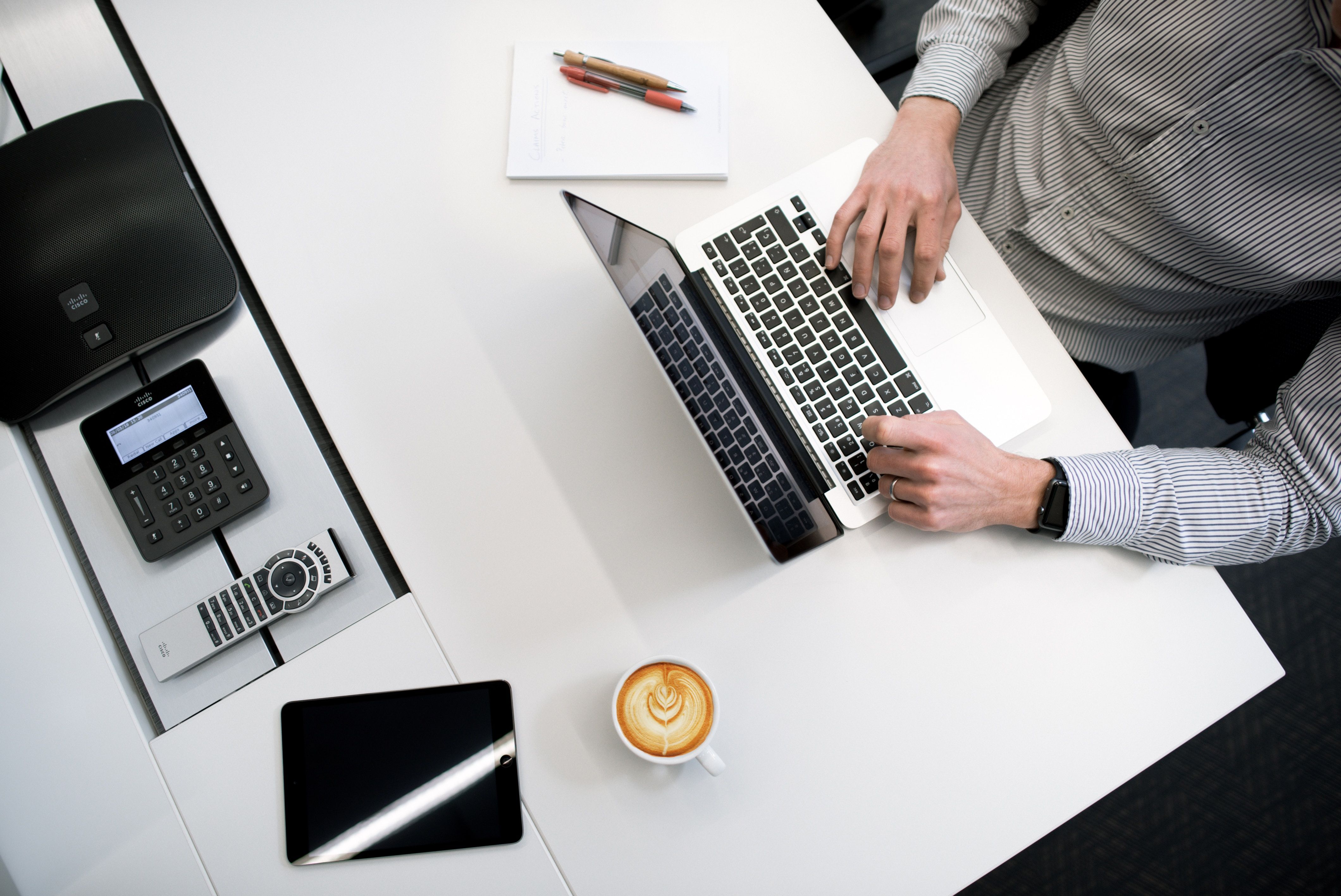 tyler-franta-589346-unsplash-compressor